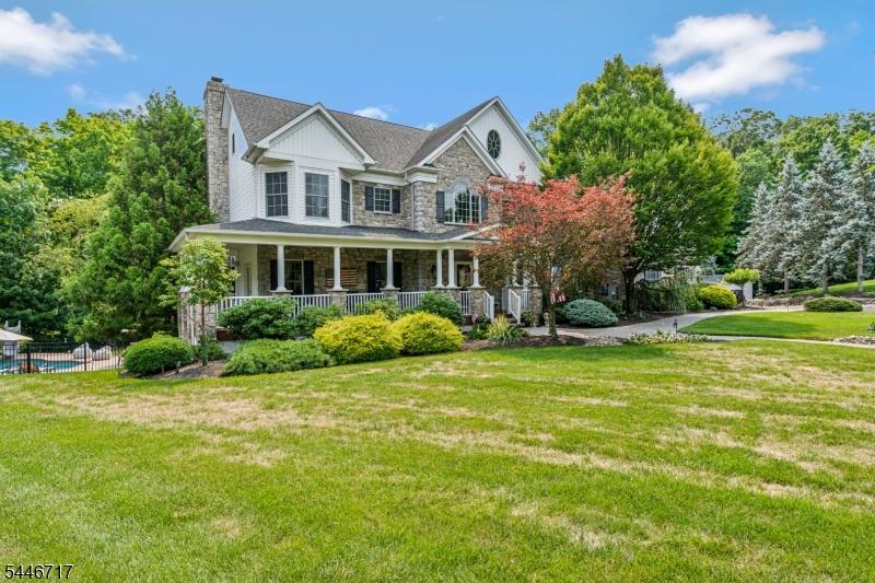 Front of 11 Monica Ct