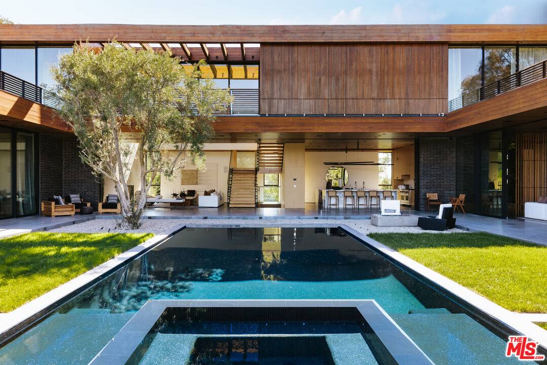 9705 Oak Pass Rd 6BR Beverly Hills Post Office | B.H.P.O. La