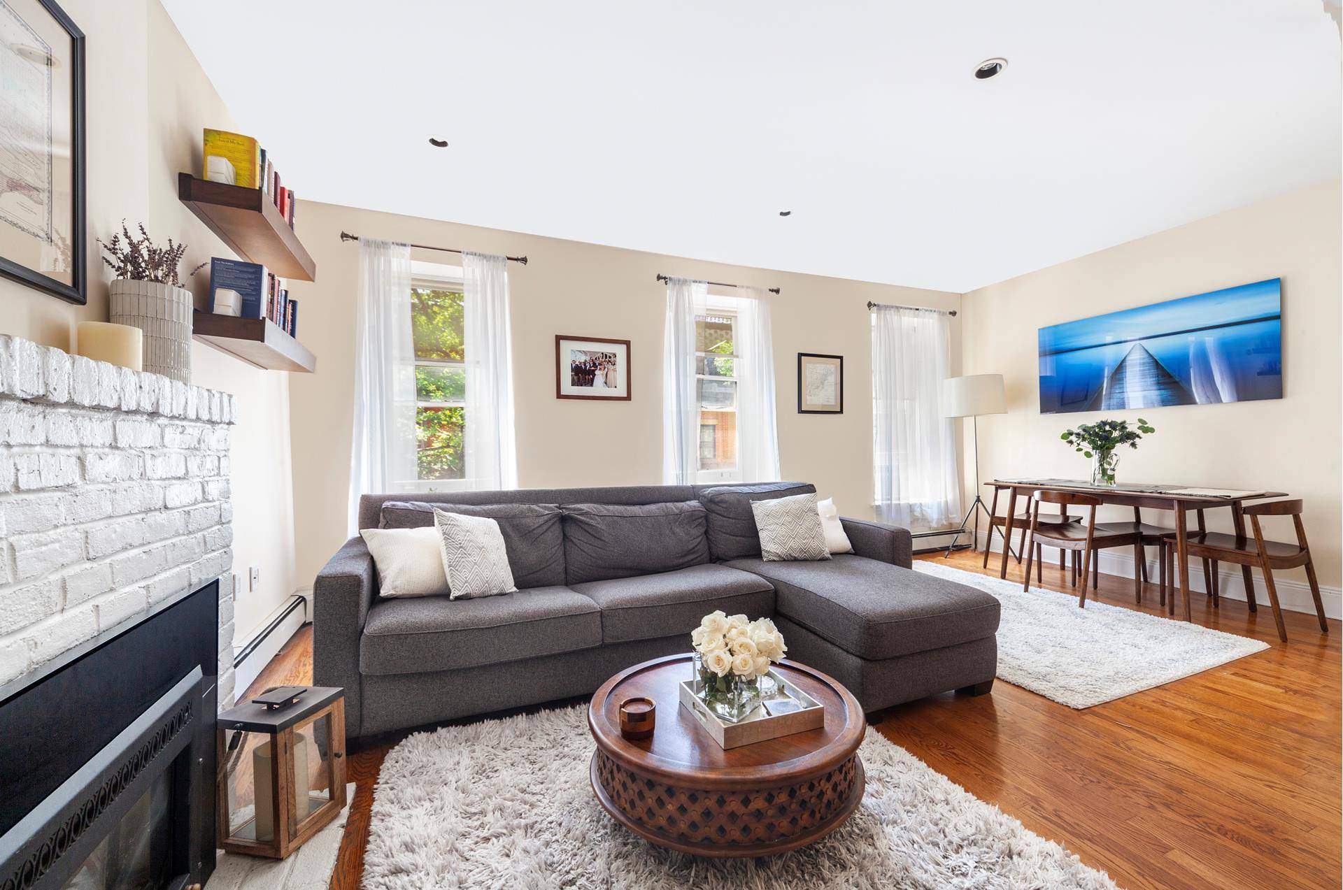 Set on beautiful tree lined Remsen Street, one of the most desirable, romantic streets in prime Brooklyn Heights and all of NYC for that matter, rests this impeccably renovated 2 ...