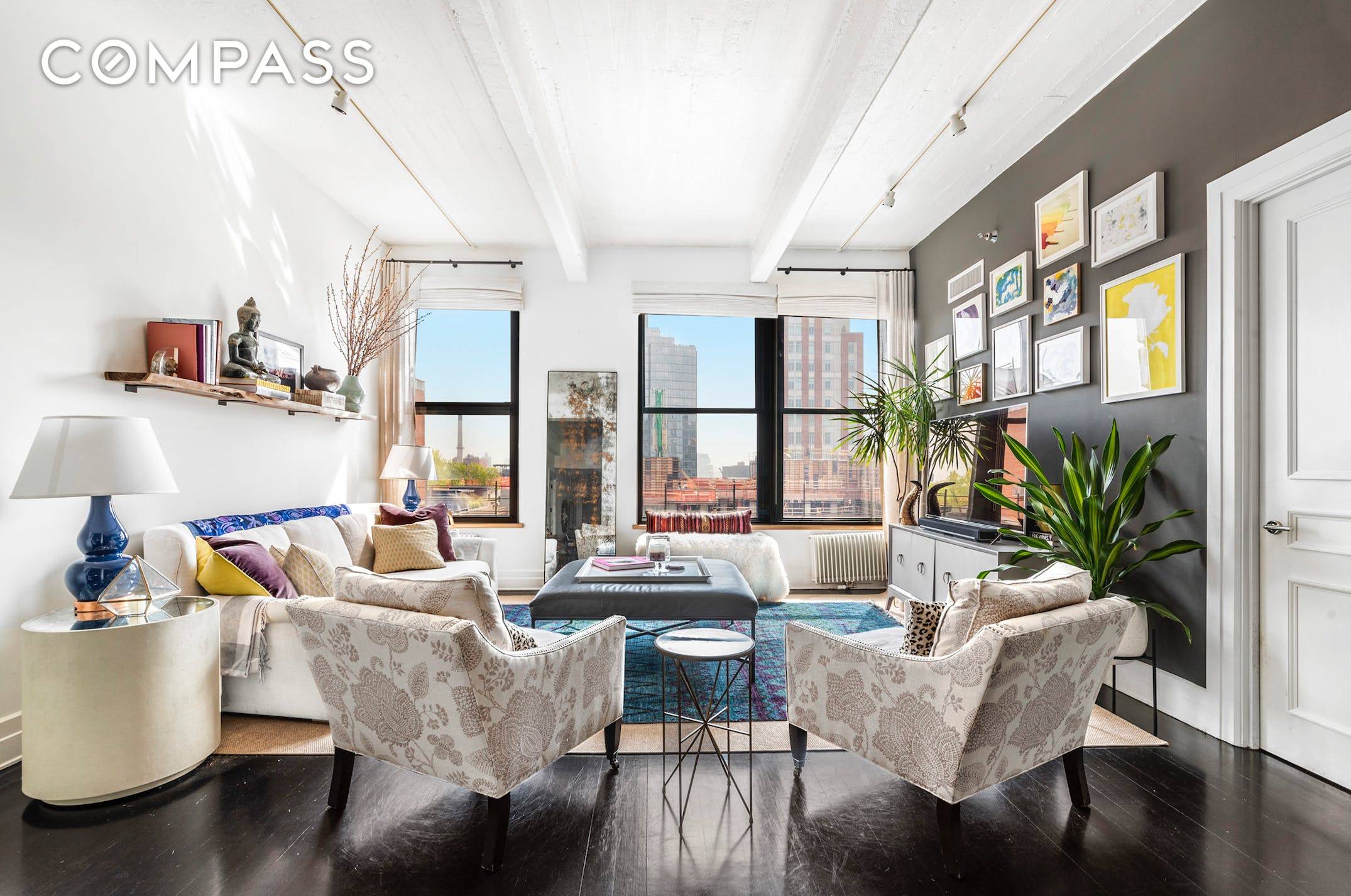OPEN BLUE SKY VIEWS Enjoy ideal Dumbo living in this spacious and bright one bedroom plus home office, two bathroom loft in one of the neighborhood s premier luxury condominium ...