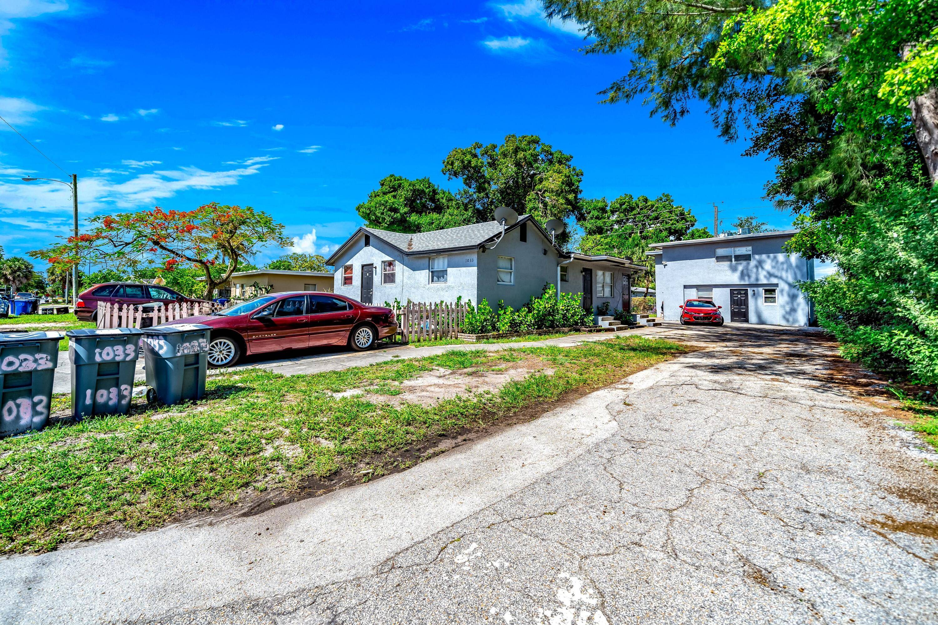 AMAZING OPPORTUNITY. Two Duplexes on one massive 10, 133 sf lot.