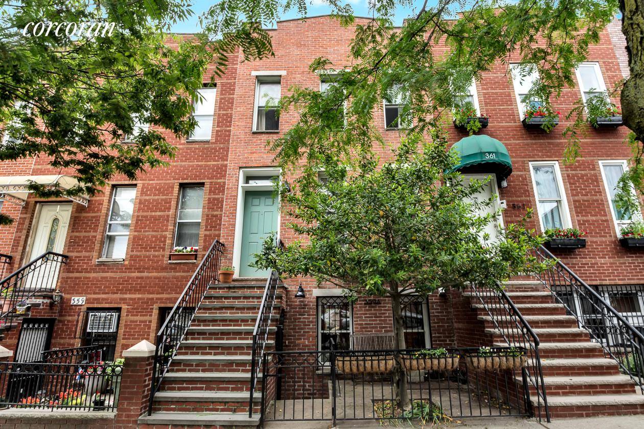 Charming Park Slope two family home !
