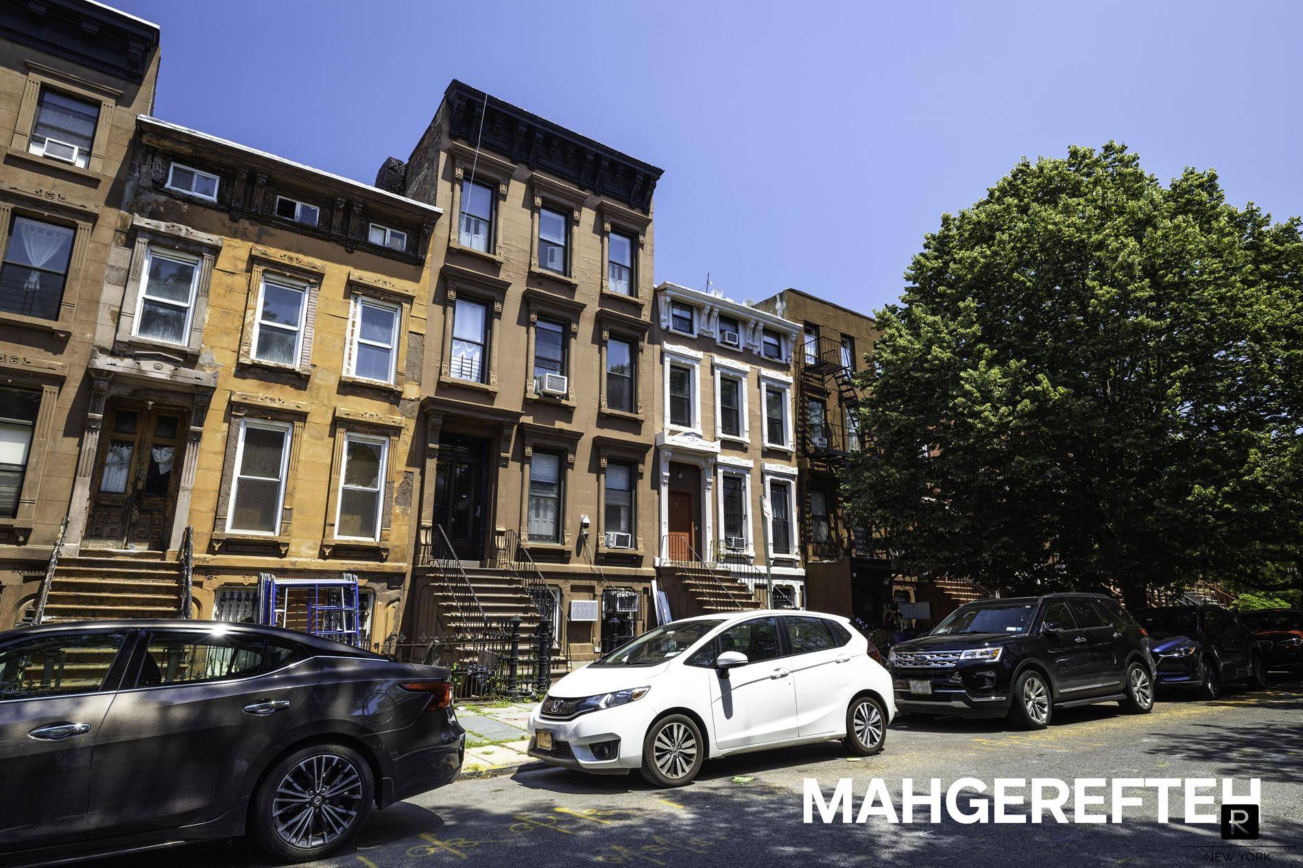 MOTIVATED SELLER amp ; PRICED TO SELLThis is one of the biggest townhouses on the block, an exceptional newly renovated 4 story, 22 foot wide, 4 family brownstone in the ...