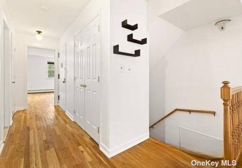 Sunny and spacious3 bedroom, 1 full bath Duplex located in a prime area of Crown Heights.