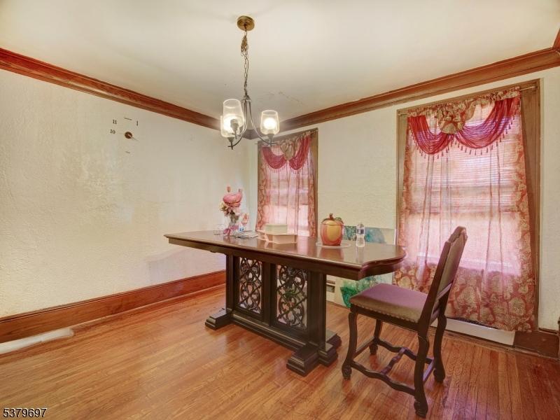 1 Floor Dining room