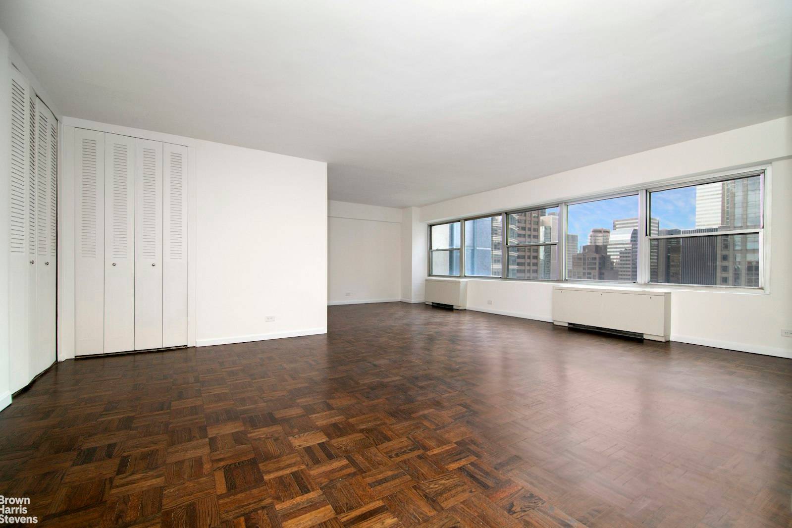 Be still my heart. This super spacious sunfilled Junior one bedroom is larger than most full sized one bedrooms and has spectacular open southern city views that will knock your ...