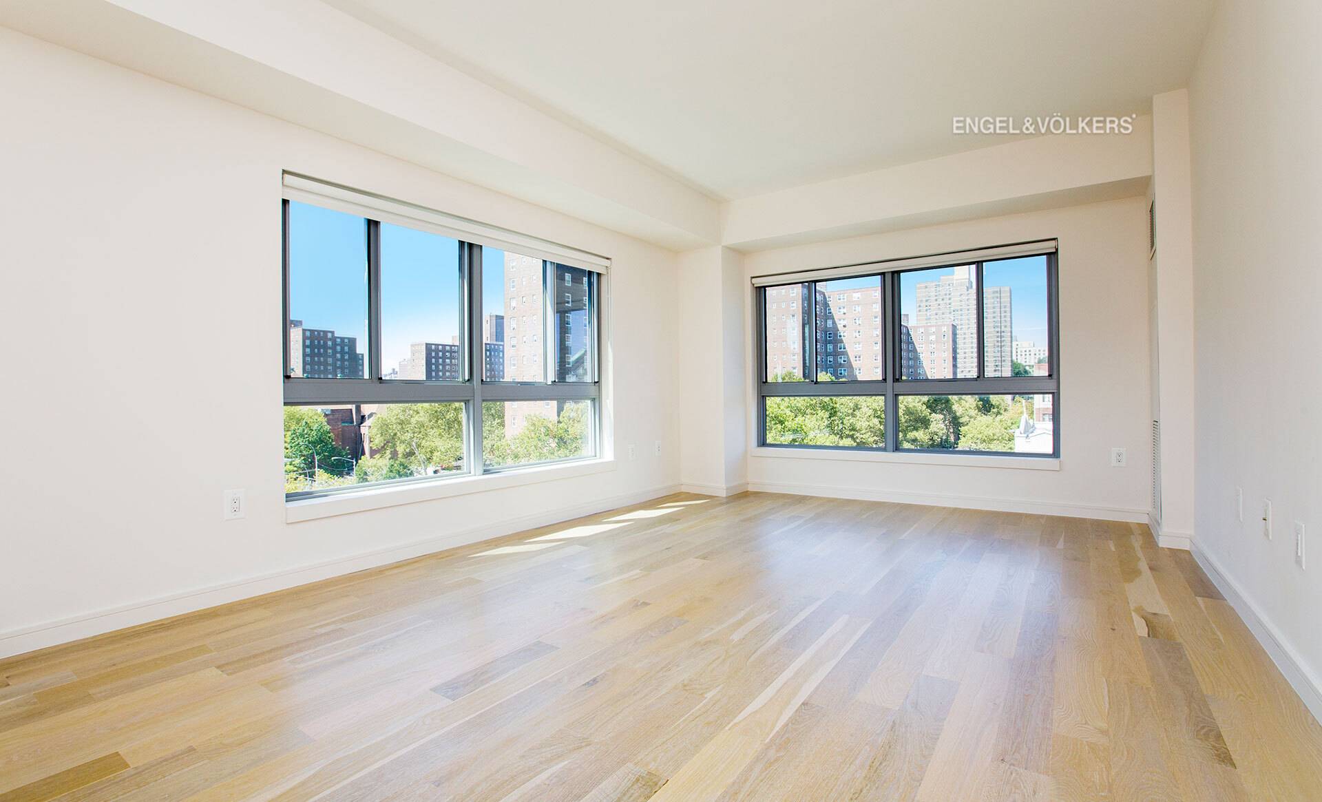 Sought after corner two bedroom, two full bath featuring dual exposures to the south and west overlooking the tree lined boulevard and historic Harlem townhouses.