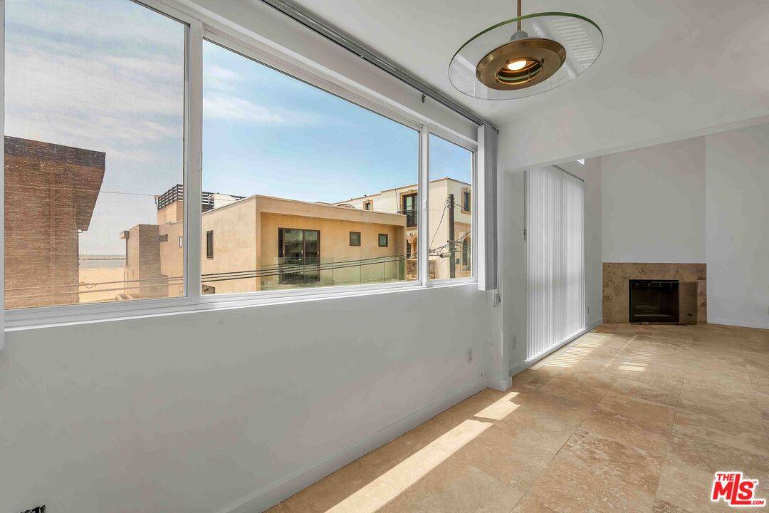 15   63rd Ave 2BR La