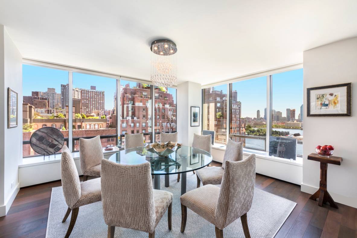 Perched on the northeast corner of the 15th floor of 860 UN Plaza, this elegantly renovated 2 bedroom 2 bath home offers a desirable split bedroom layout.