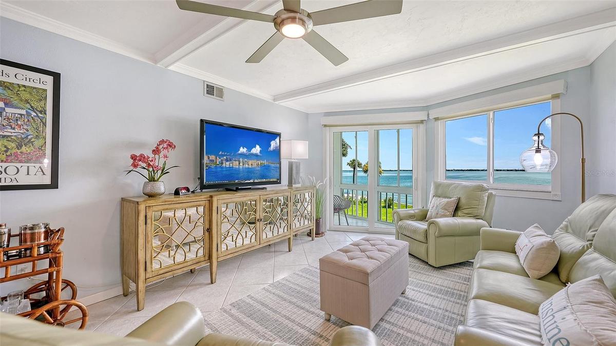 You'll never get tired of the view of Sarasota bay, and downtown Sarasota.