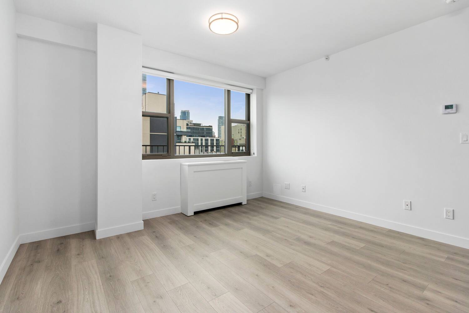 Mint, beautiful 2 bedroom unit for rent !