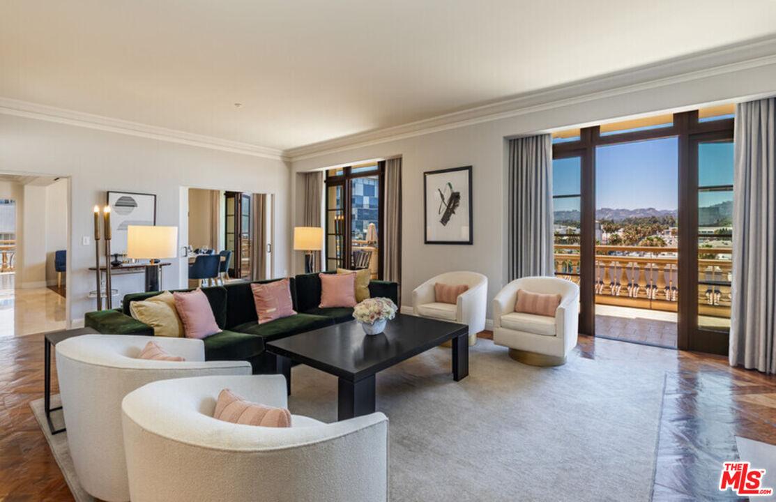 Maybourne Residence 7C Great R