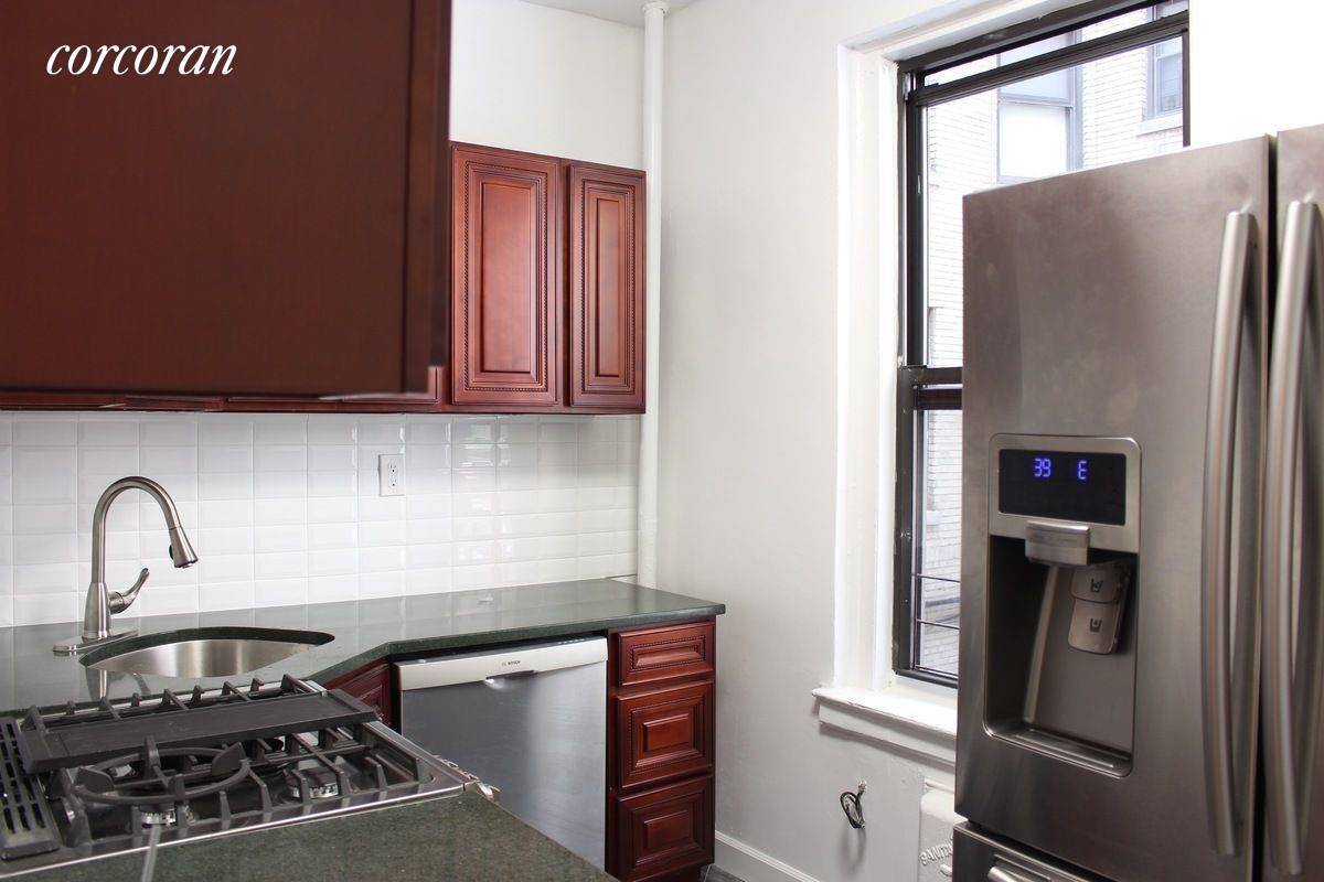 Beautifully renovated and super large convertible 3 bedrooms in a well maintained, elevator building GREAT location near Columbia university.