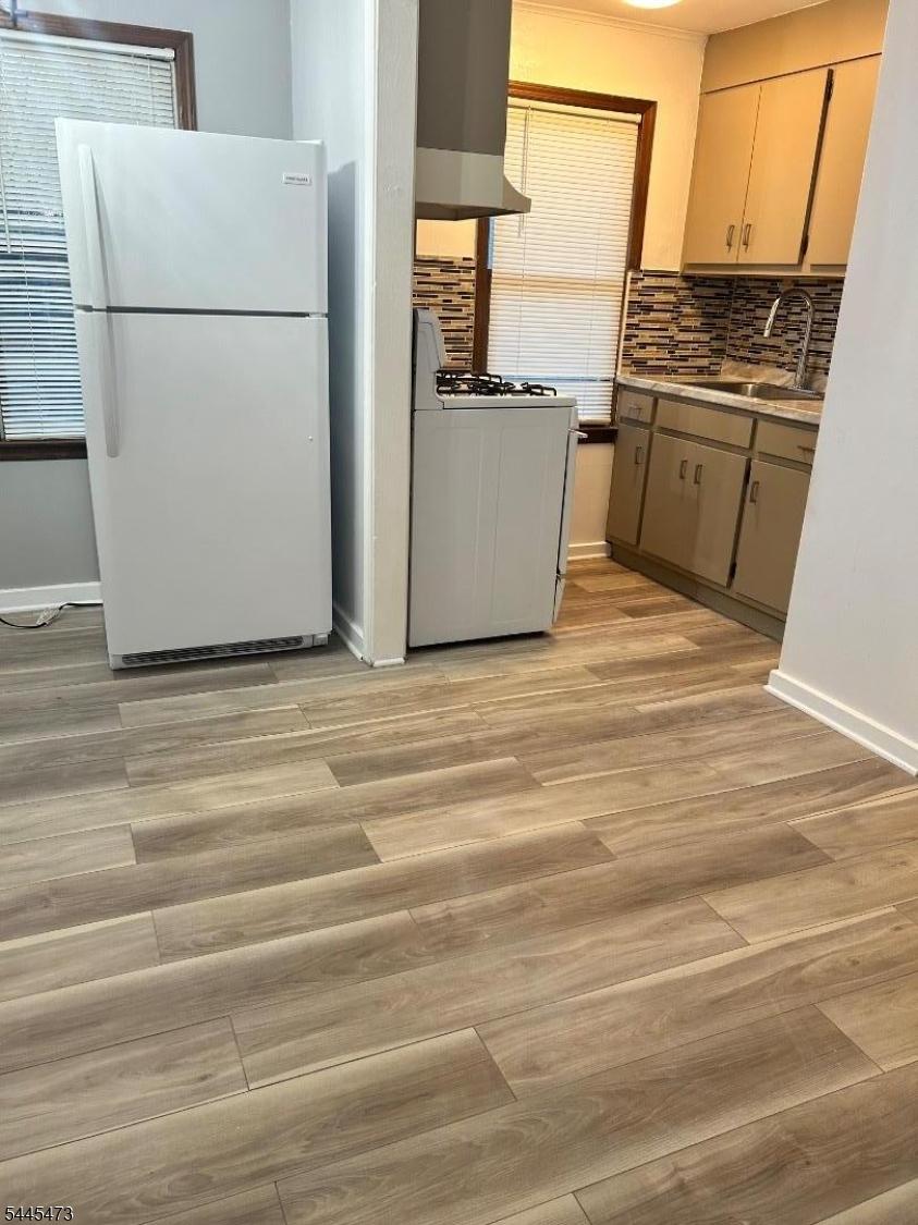 2nd floor kitchen