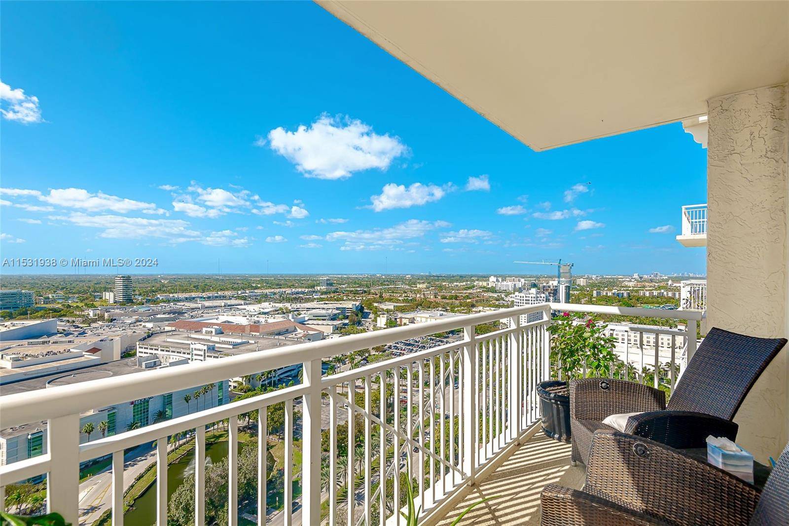 Fully furnished condo in the heart of Aventura on 26th floor 2 2.
