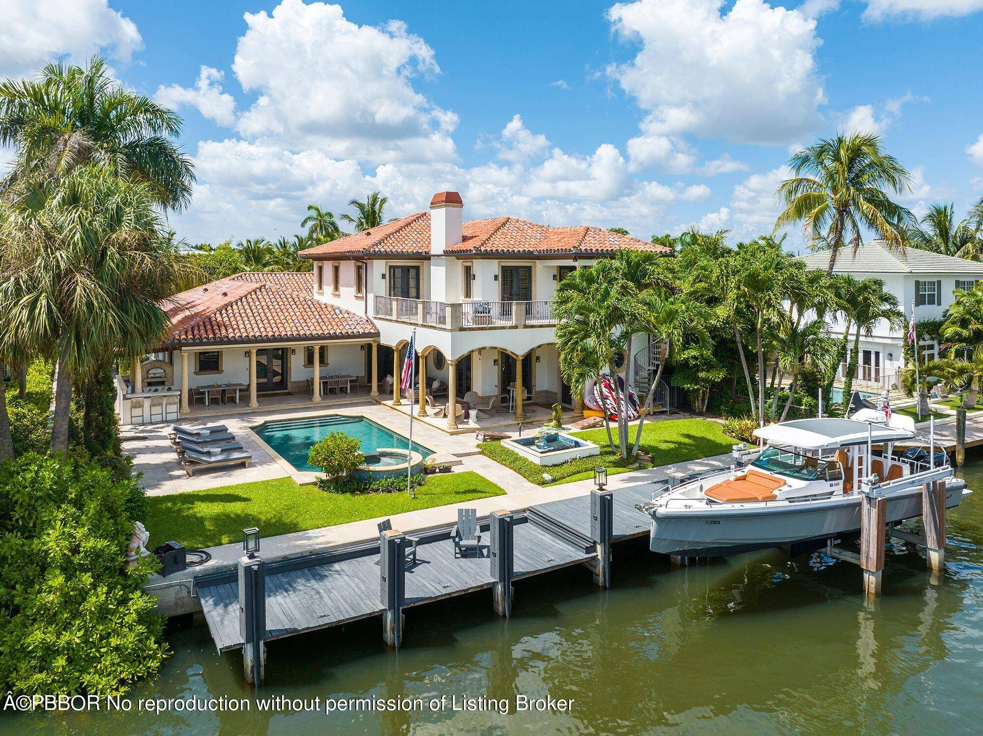 Magnificent waterfront oasis with ocean access, no fixed bridges and 80' dock.
