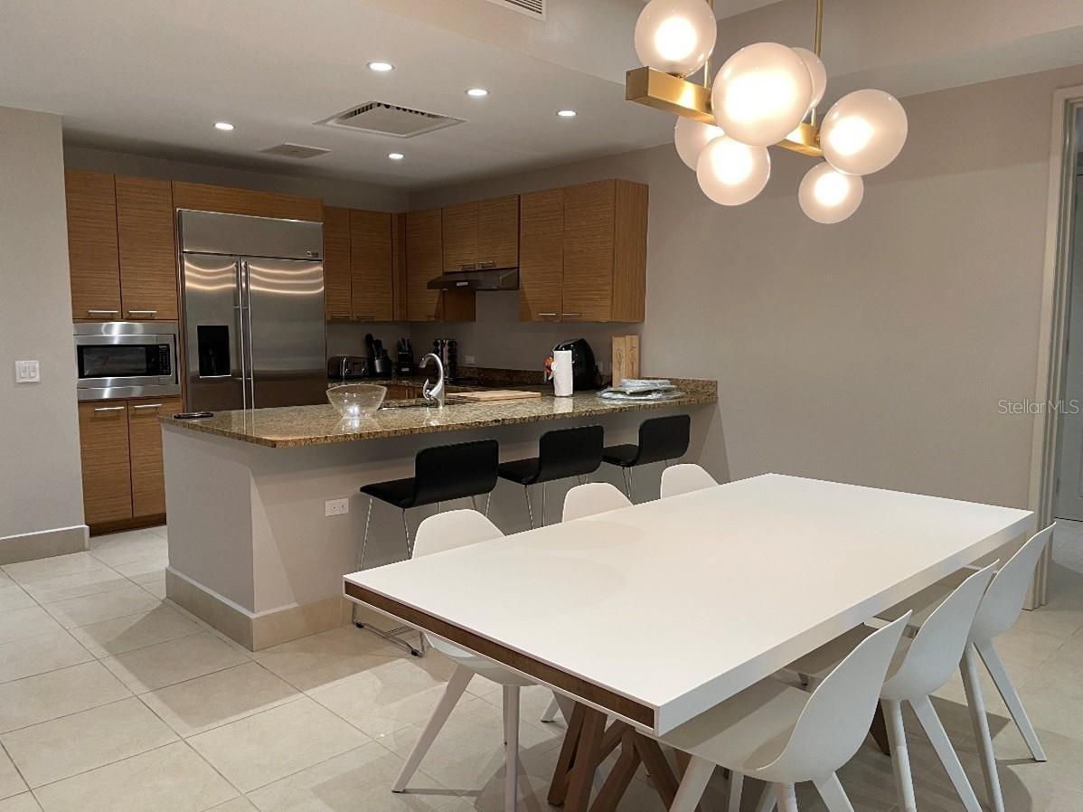 Dining Room & Kitchen