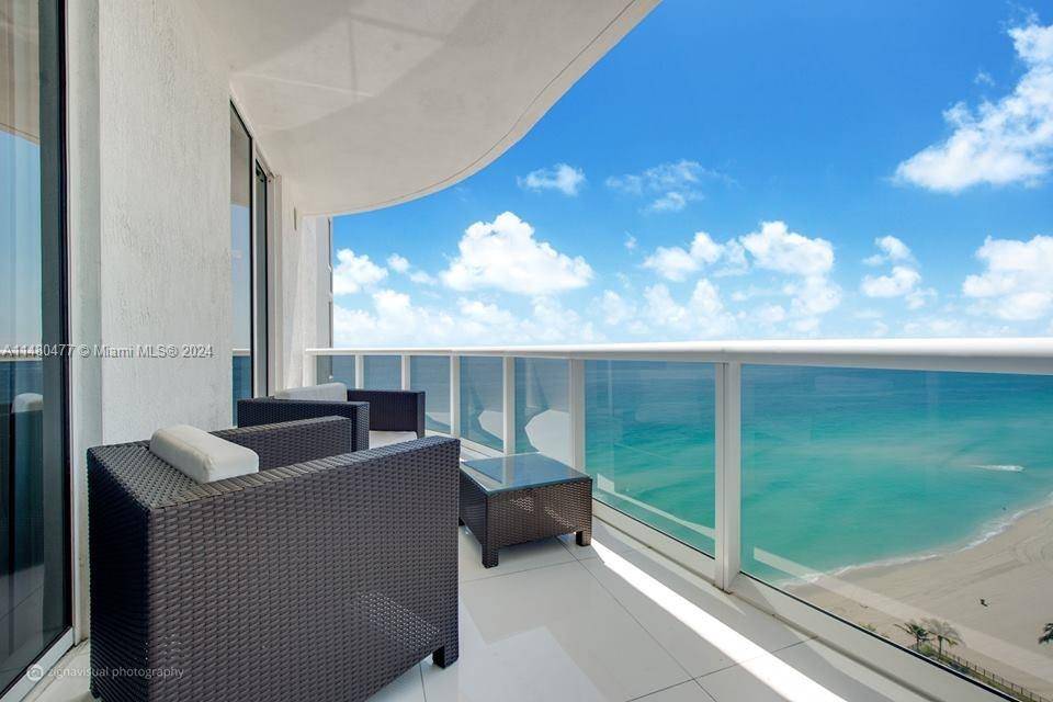 Discover the essence of luxury living at Trump Towers III in Sunny Isles Beach.