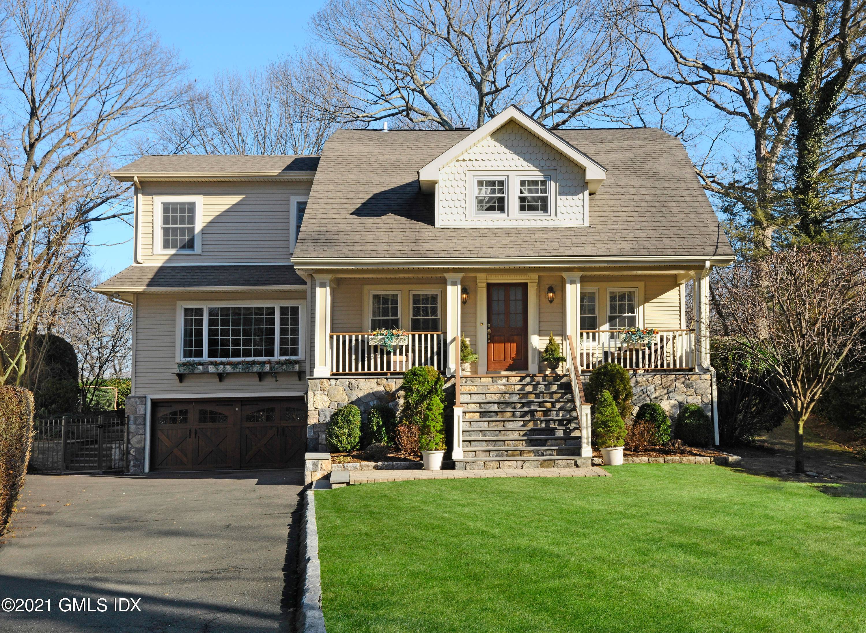 This 5 BR, 4 BA home is located on a quiet cul de sac off Valleywood Rd.