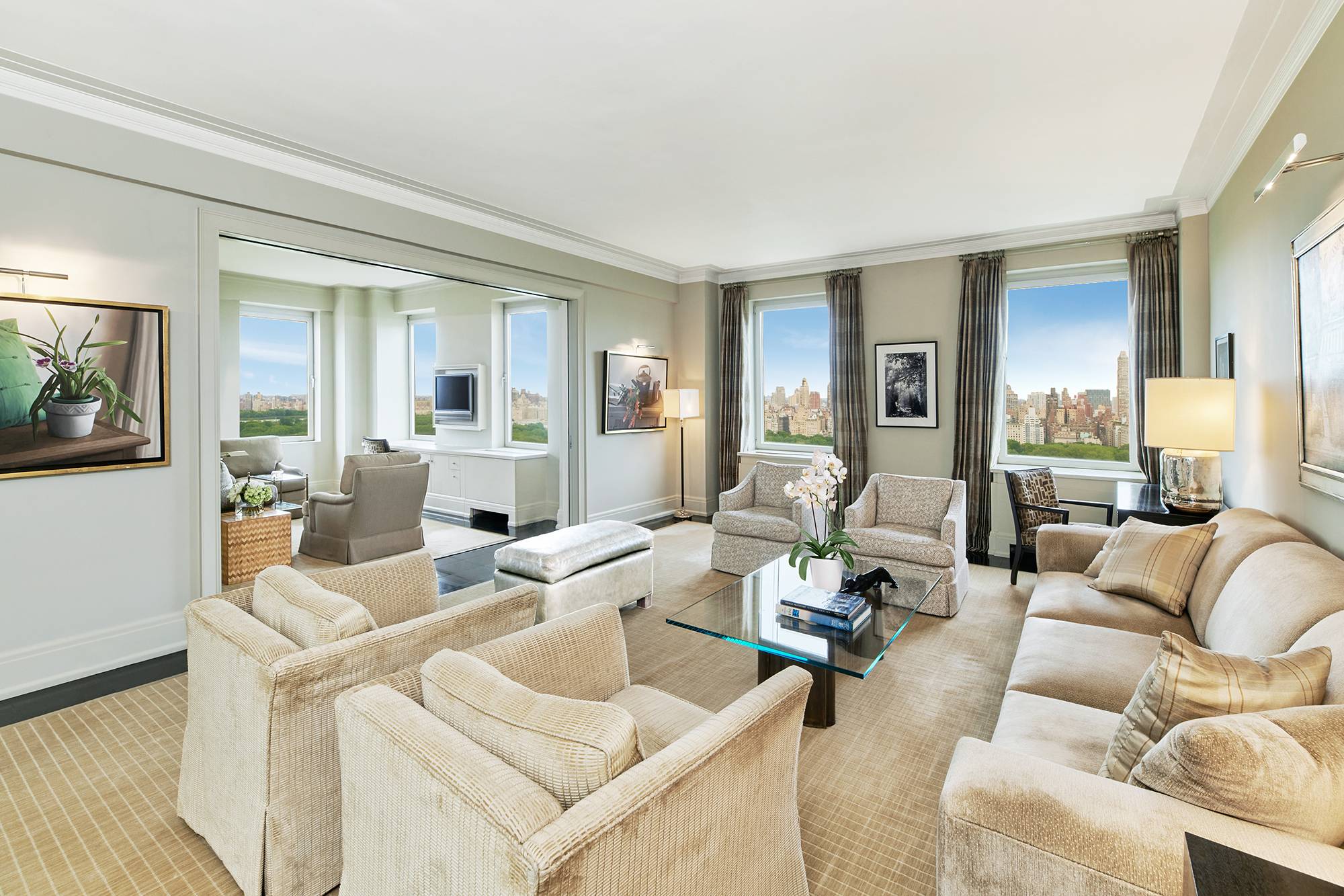 Views, Views, Views ! From the 27th floor in the Majestic tower on prime Central Park West, enjoy spectacular views of Central Park, the City Skyline and North, East, South ...