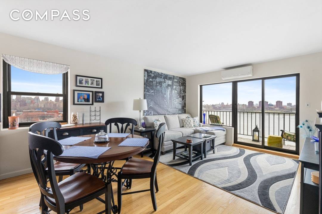 Beautiful 10th floor corner apartment with unobstructed spectacular views of the Manhattan Skyline, Randalls Island and the RFK Bridge.