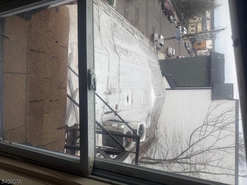 Kitchen window back of build