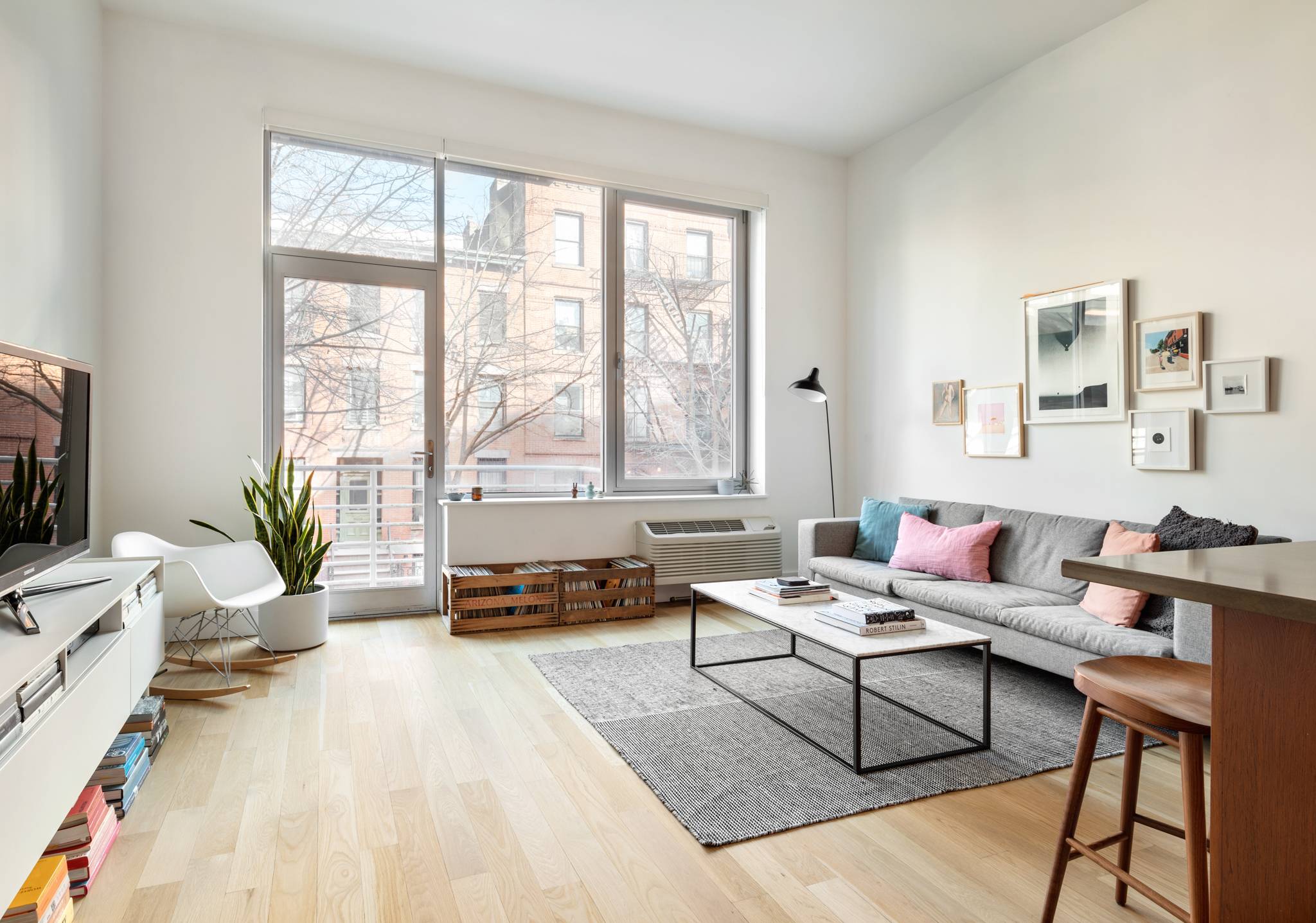 Located in Downtown Brooklyn, in the center of it all, is this bright and modern condo.