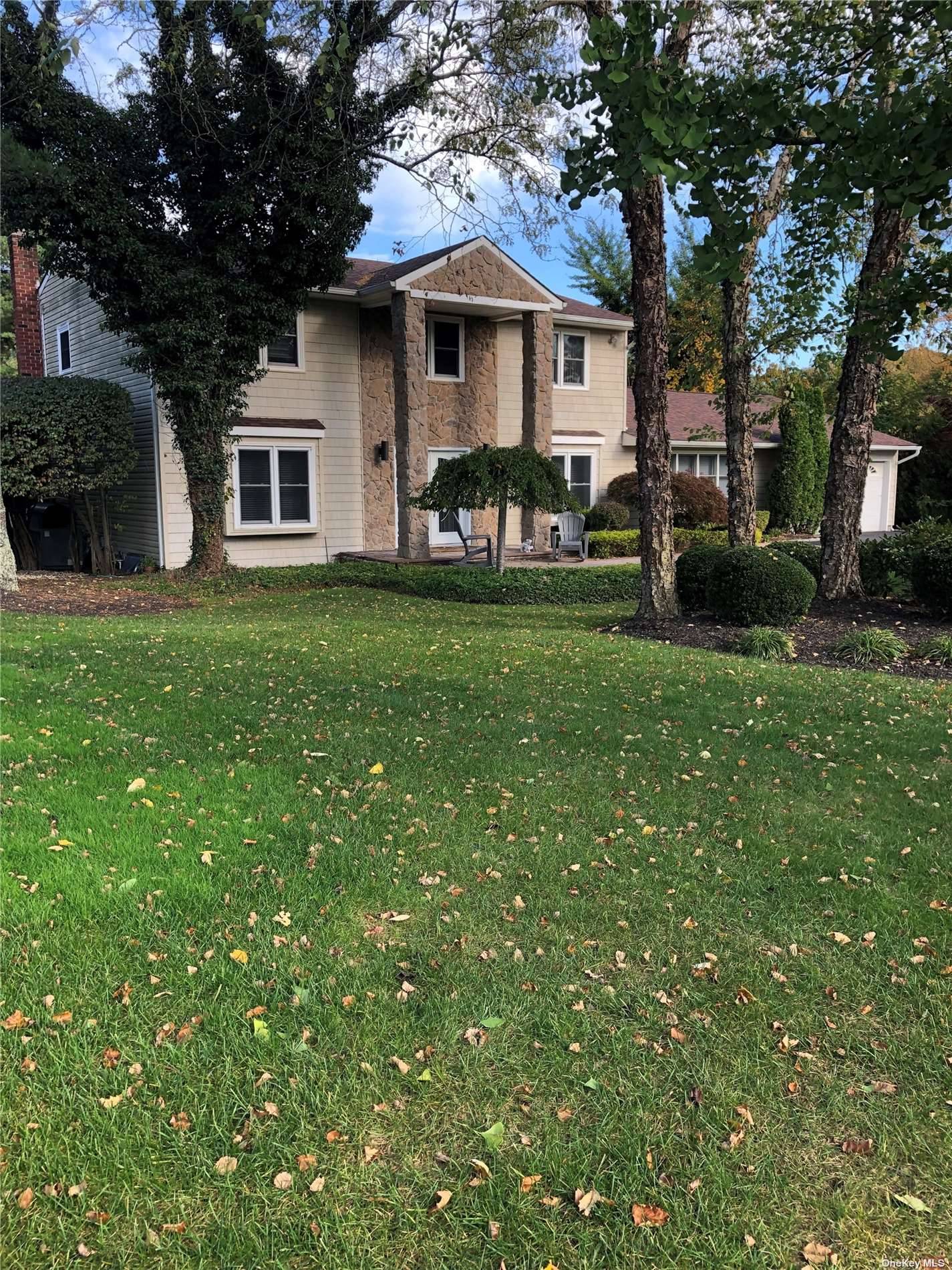 Location Location In one of the most sought after sections in Dix Hills, lies the Kings Meadow It's Like living in a gated community, without the gates, at the same ...