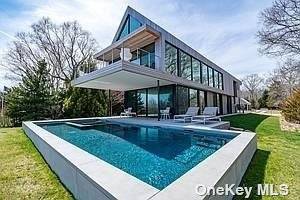 This stunning modern home designed by renowned Architecture firm Stelle Lomont Rouhani.