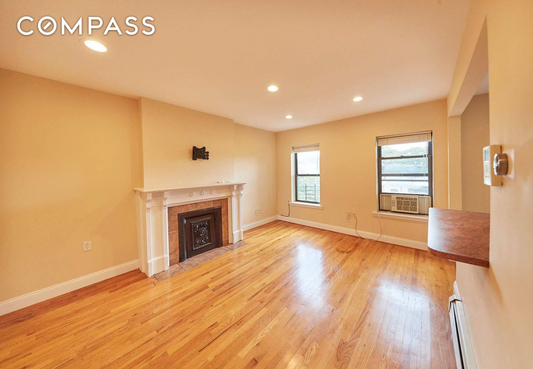 No Fee Apartment ! ! Designed, spacious and bright top floor 2 beds 1 bath apartment with high ceilings and hardwood floors on a beautiful tree lined block in Bedford ...