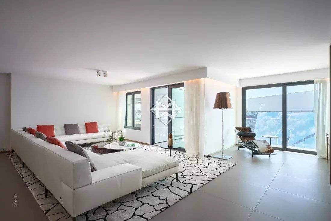 FIRST CROISETTE - Exceptional 3 bedrooms Apartment facing the Palais