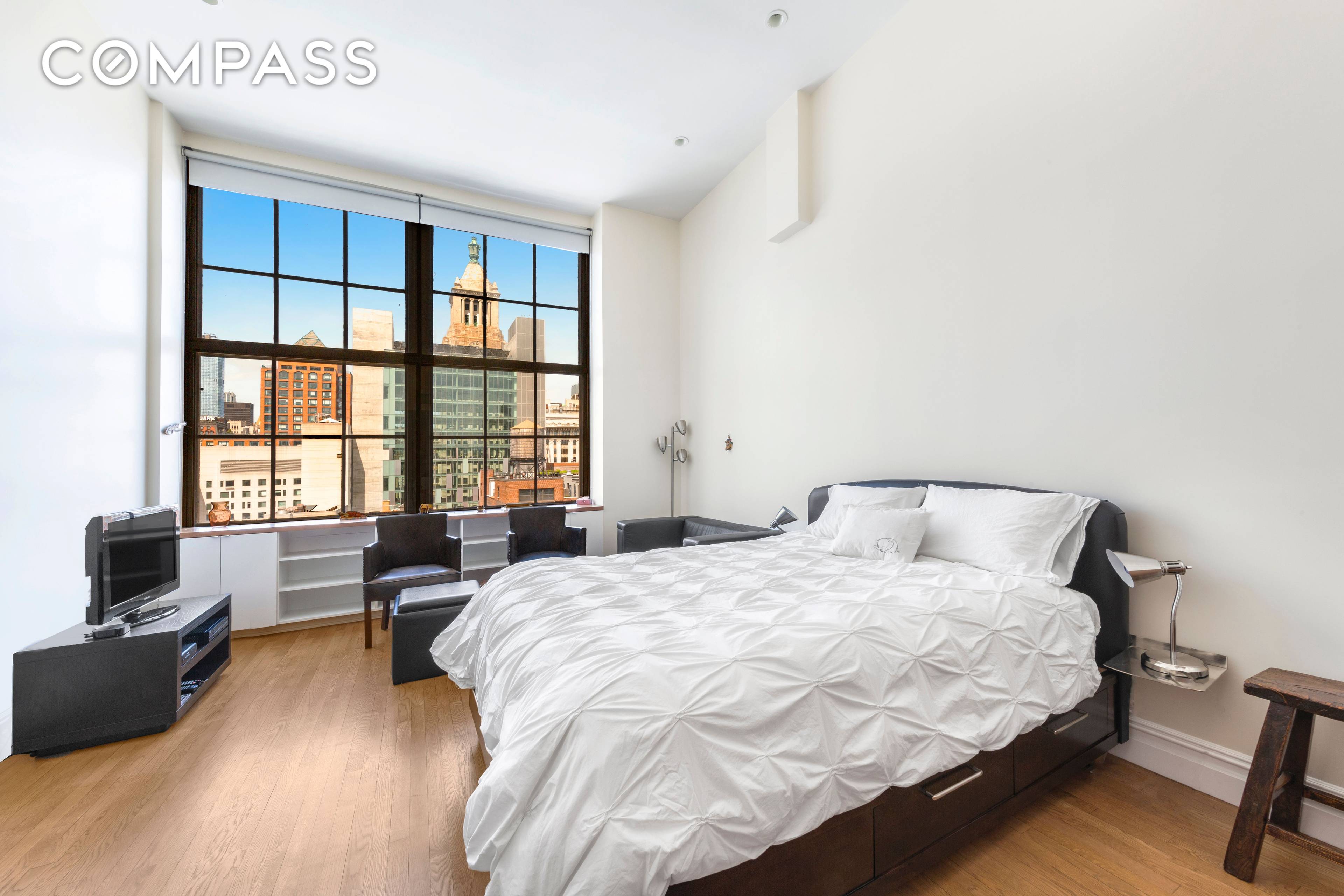 Union Square East Village fabulous, high floor studio with sweeping, sunny city views !