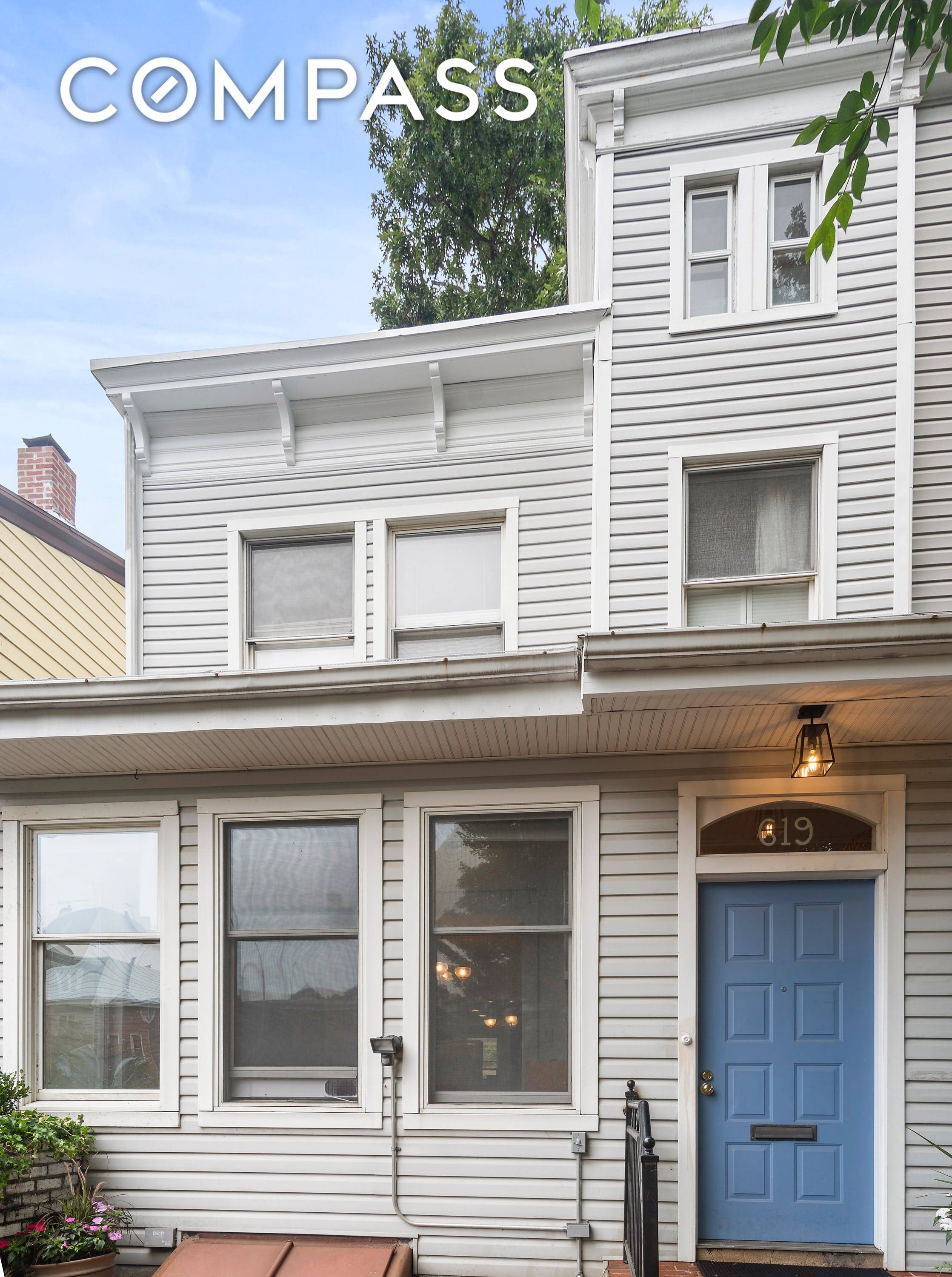 Located on the highly coveted and extremely quiet Vanderbilt Street.