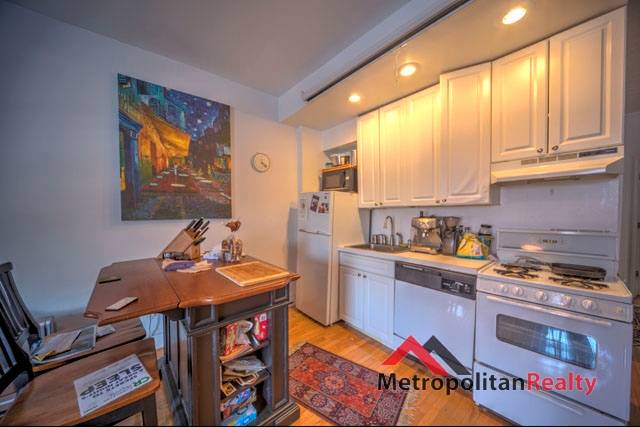 Sunny two bedroom with large deck in park slope.
