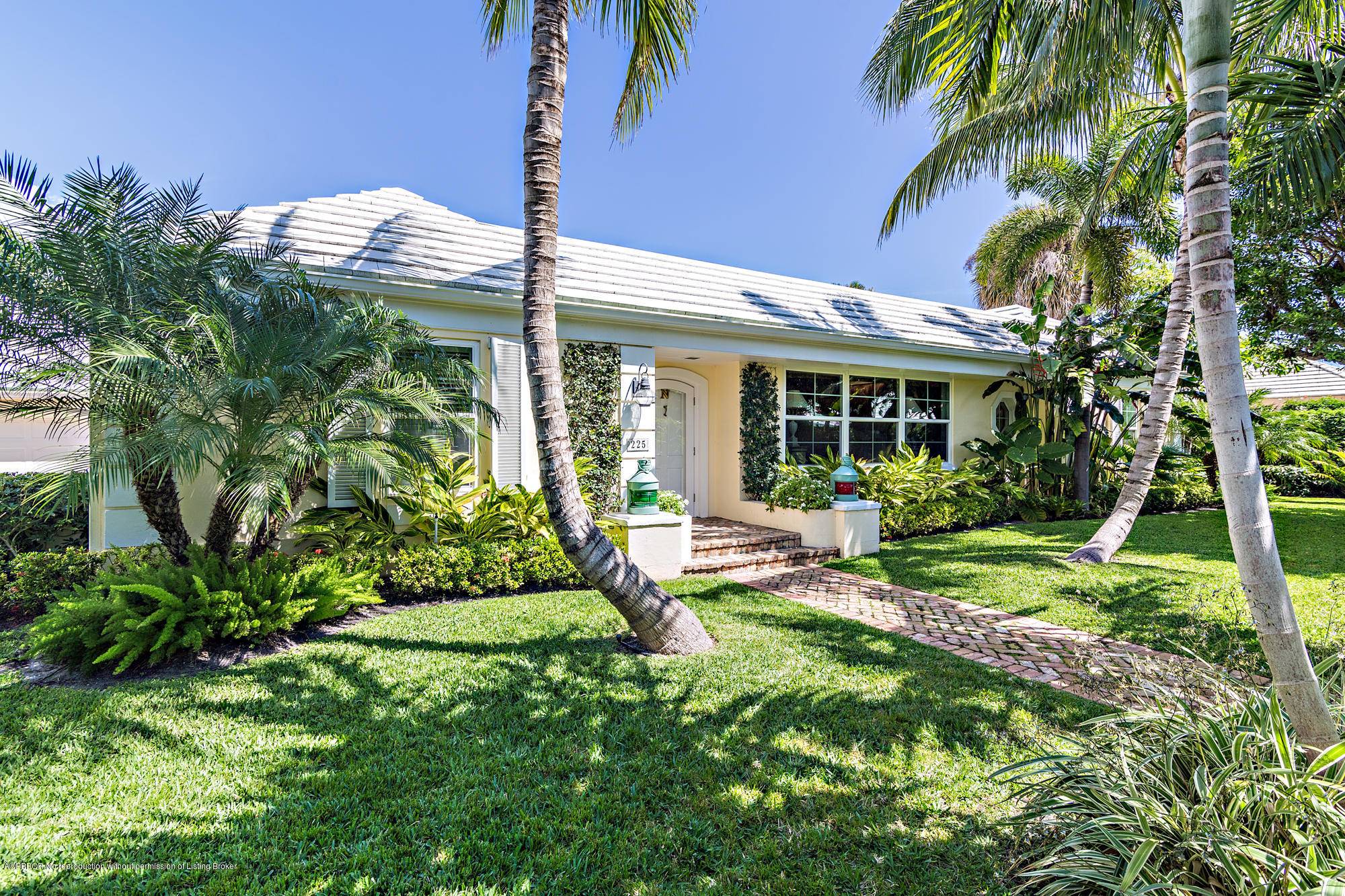 Beautifully decorated Palm Beach Island home.