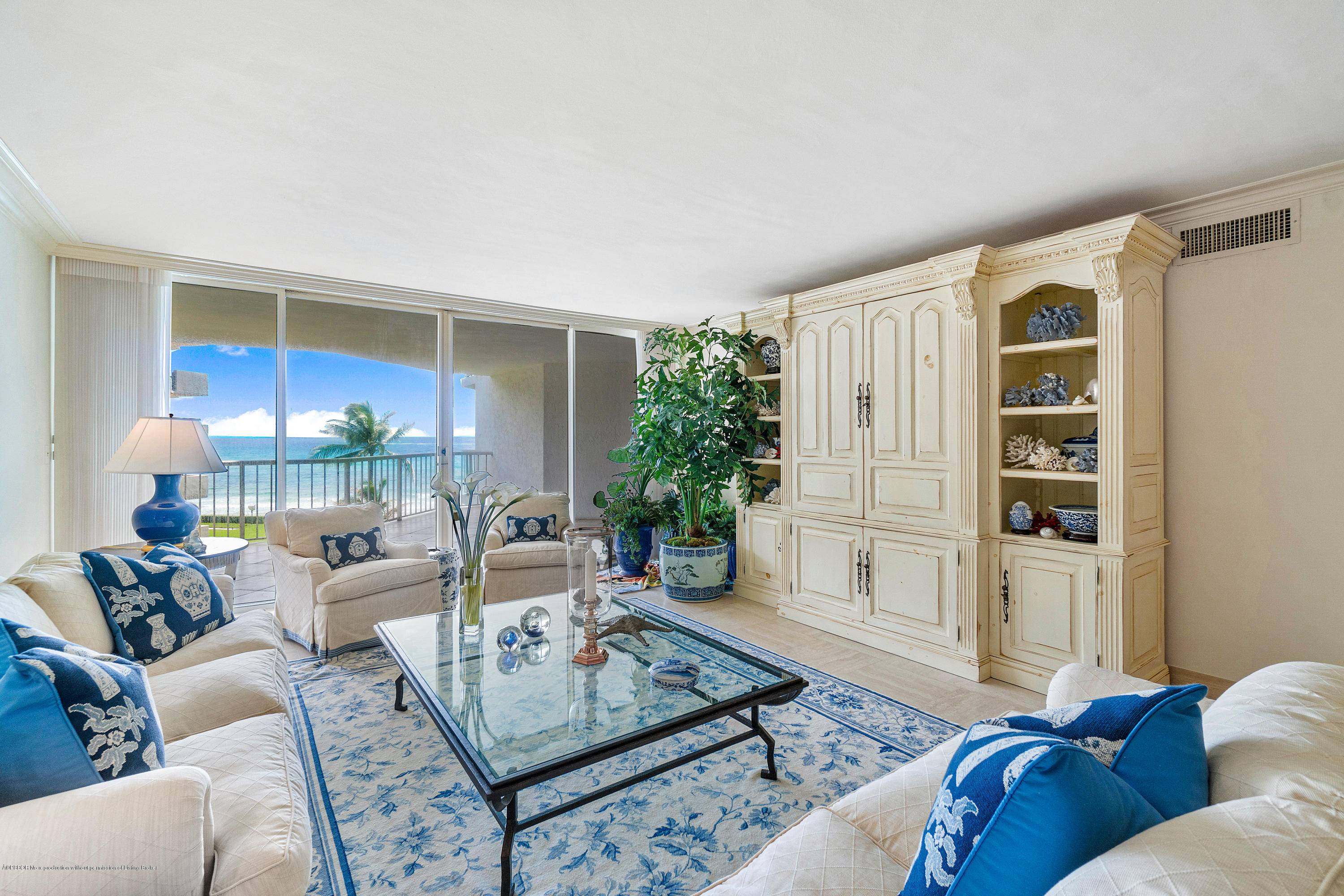 Lovely Ocean views from this desirable spacious 2 bedroom, 2 bathroom apartment in the luxurious Enclave of Palm Beach.