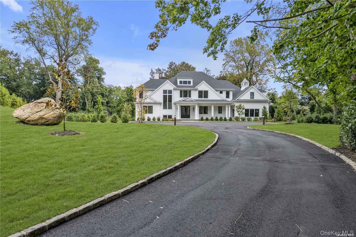 38 Cow Neck Road