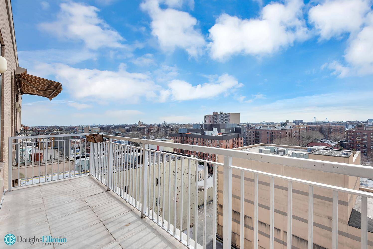 Beautiful, renovated, spacious two bedroom, two bathroom residence with a private balcony is situated on the top floor of an elevator equipped condominium building in Windsor Terrace, welcoming you to ...