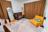 1st bedroom