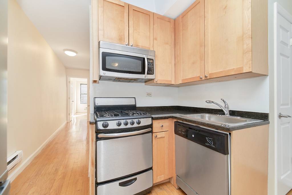 Renovated 1BR Best Deal In SohoApartment Features Exposed BrickUpdated NaturalMaple Kitchen Cabinets Granite CountertopsStainless Steel Appliances Dishwasher
