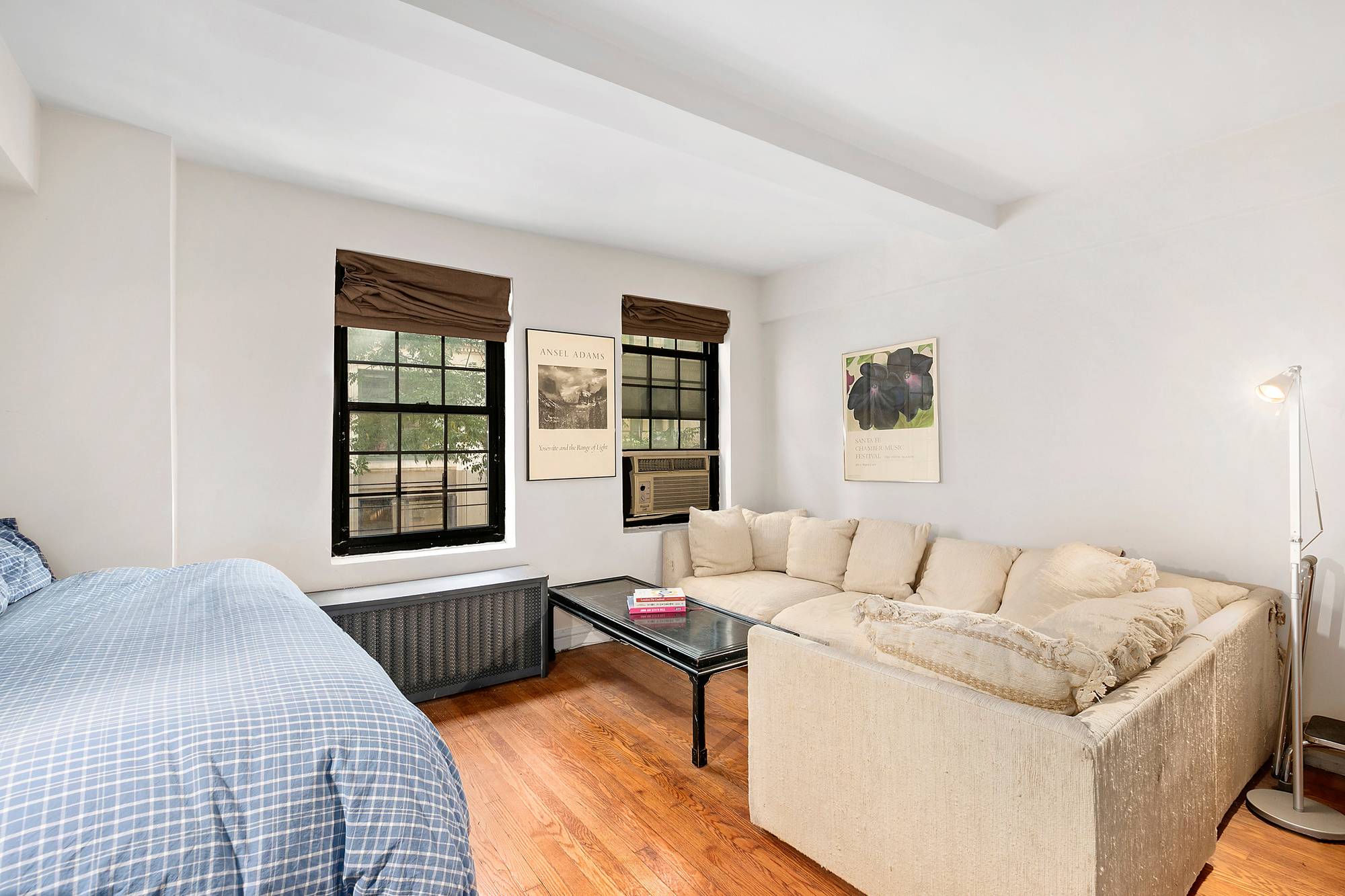 Located in one of the best neighborhoods in Manhattan, this charming and quiet one bedroom co op apartment is your oasis in the city.