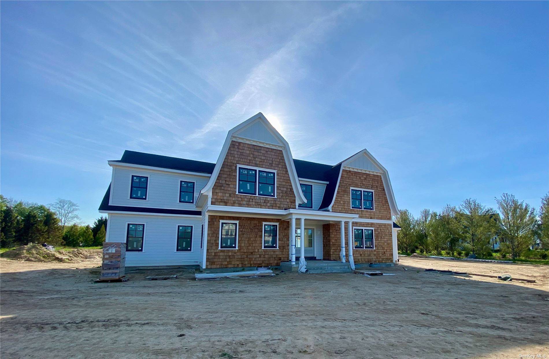 READY TO MOVE IN TODAY ! New Luxury Construction is located in the heart of the North Fork's town of Mattituck.