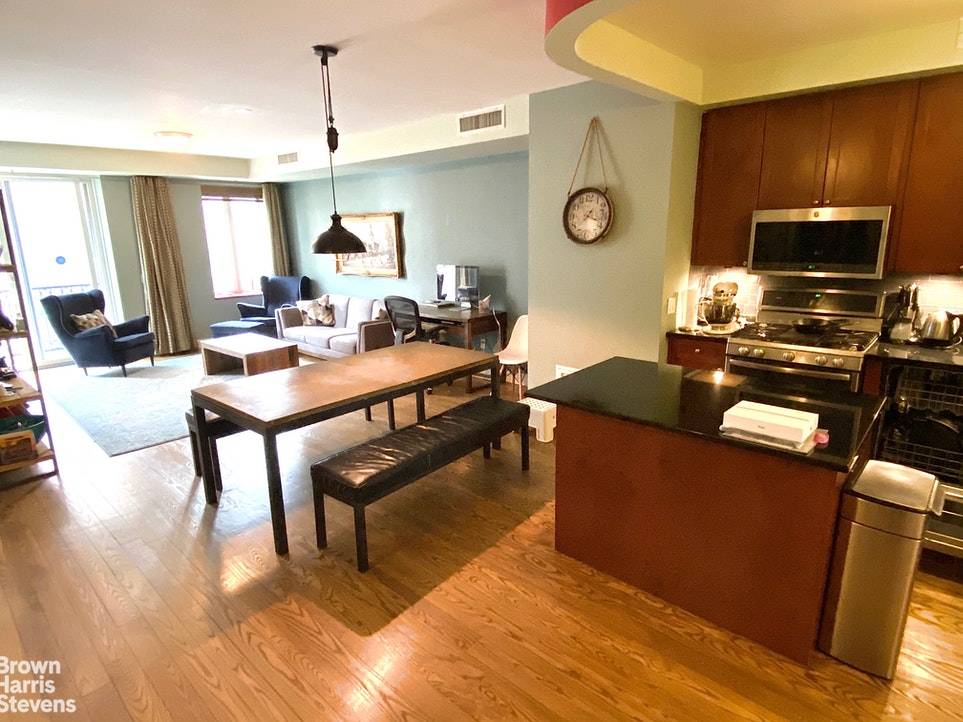 NO FEE ! NEW TO MARKET ! This sparkling and spacious 3 bedroom 2 bath condo with an open plan kitchen and living area that is perfect for entertaining.