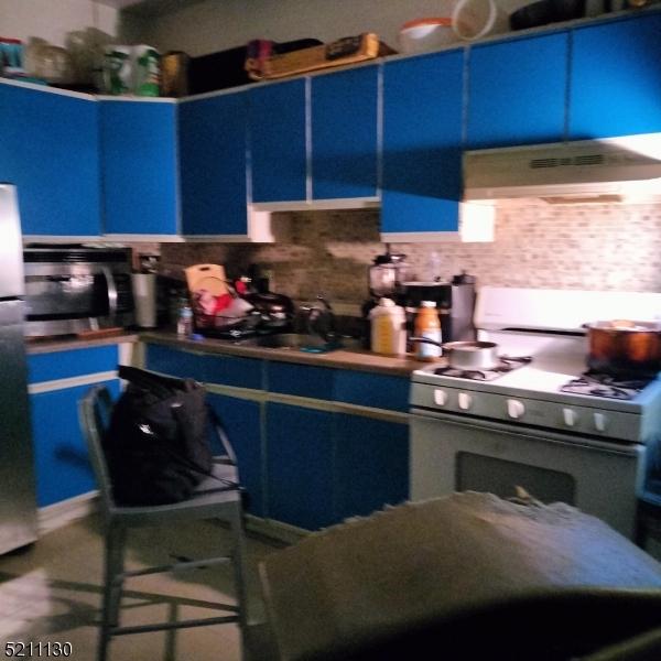 Kitchen - Apt 1
