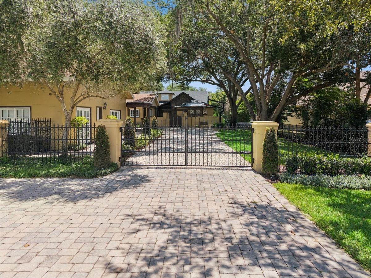 Welcome to your Florida Oasis with Gated Entrance