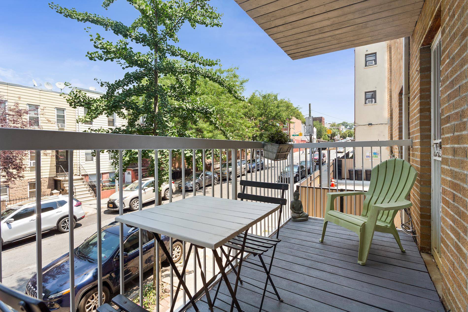Get your very own piece of Brooklyn sunshine with this charming one and a half bedroom, convertible two in the Prospect Park adjacent neighborhood of Greenwood South Slope.
