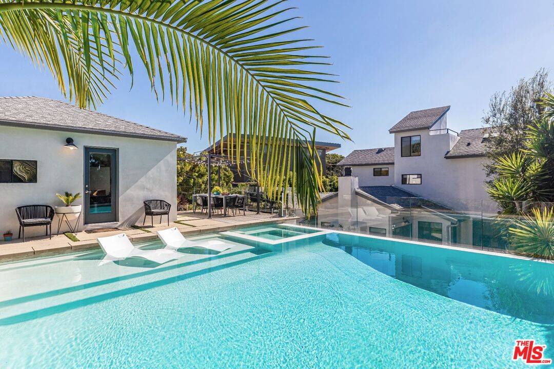 13053 Rose Ave 3BR Marina Del Rey La