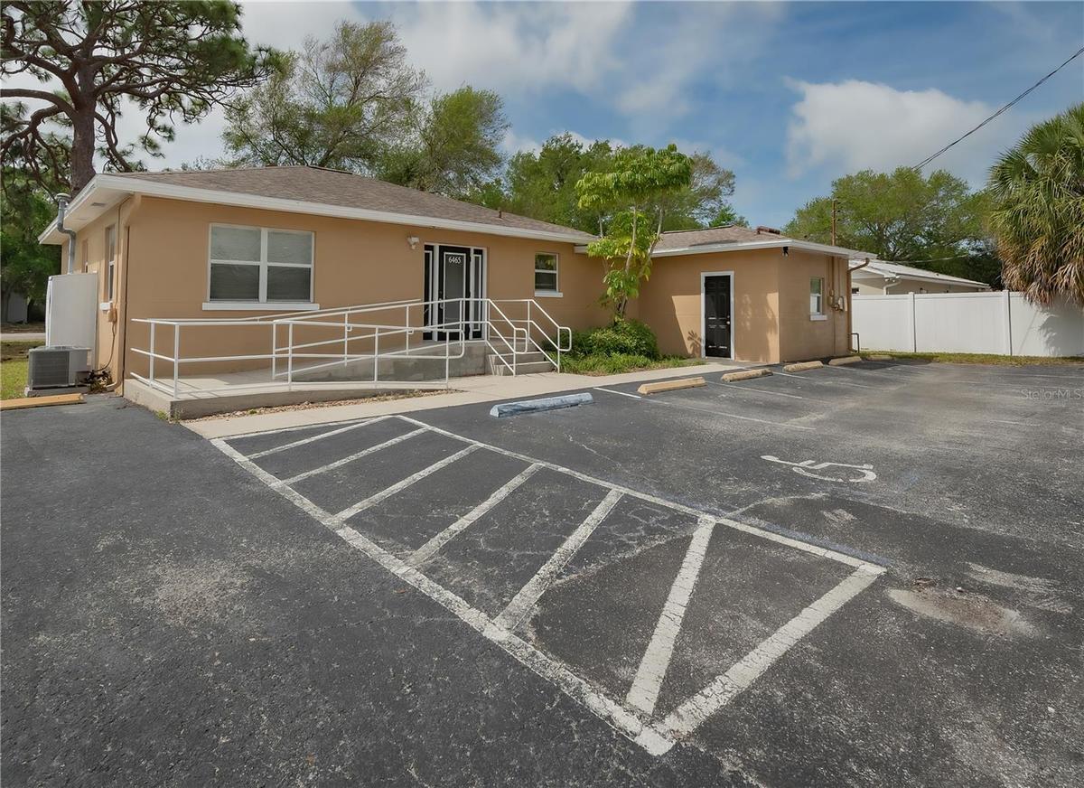 7 parking spaces in the rear with alley access. Additional street parking on 1st Ave S.