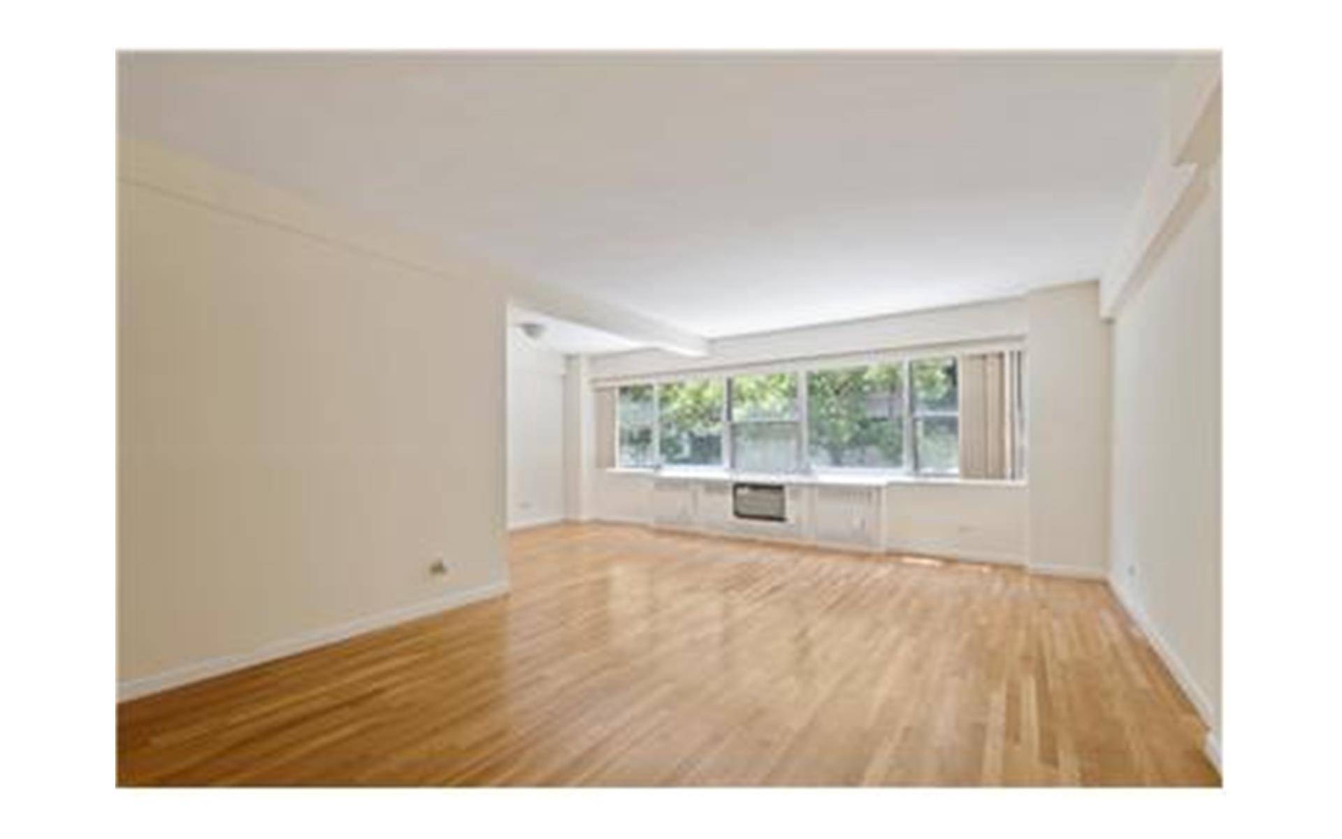 Beautiful New Listing Ideally located Turtle Bay, overlooking Dag Hammarskjold Plaza and the East River, steps away from United Nations easy walk to Grand Central.