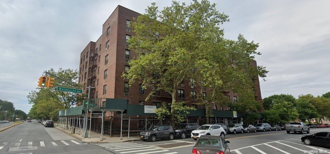 Great Location, Huge One bedroom condo with a lot of closets, cross street from Queens College, supermarket, store, Kissena park, bus stations, Express Bus to Manhattan, and easy access to ...